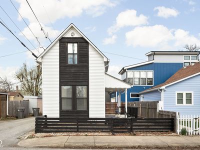 810 Grove St
