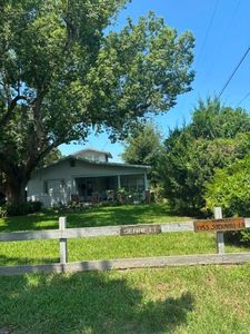 1955 Sycamore Ln