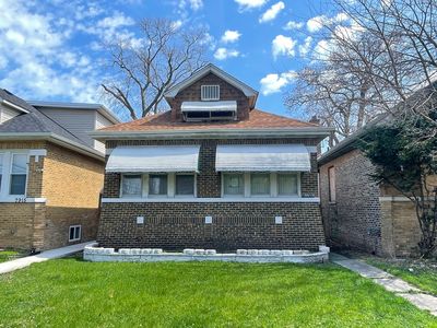 7919 S Wabash Ave