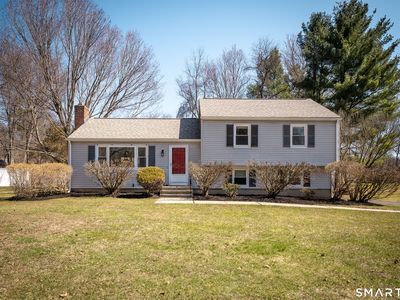 11 North Hearthstone Drive