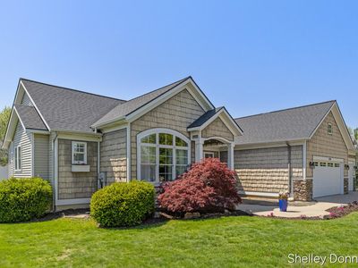 Property at 1119 Mid Bluff Dr, Zeeland, MI