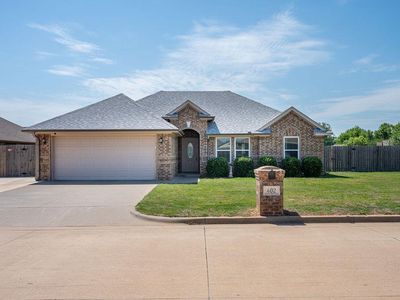 402 E Kinder Wells Blvd