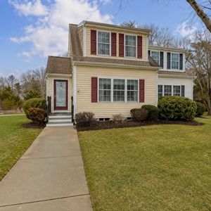 32 Carleton #32