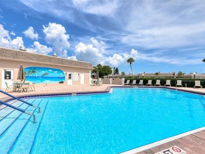 1 Boca Ciega Point Blvd APT 316