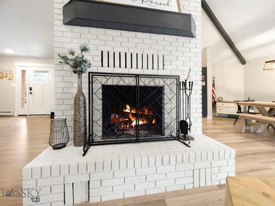 100 Cedar Lake Ct