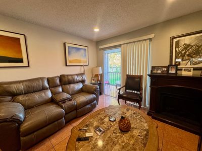 6086 Forest Hill Boulevard #208
