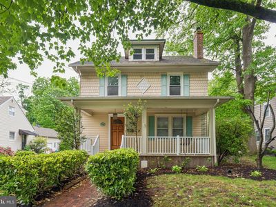 320 W 3rd St