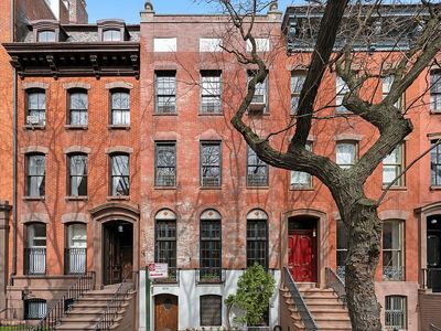 259 W 11th St