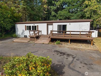 551 SE Crescent Drive