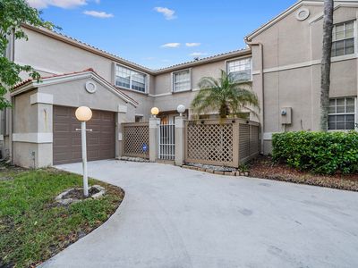 Property at 11181 Nautilus Drive, Cooper City, FL
