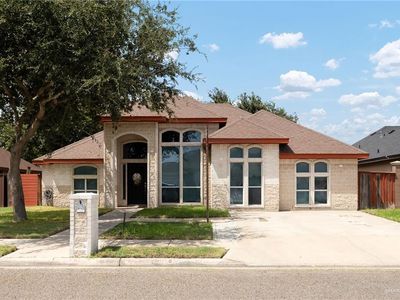 806 W Solar Dr