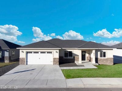 812 Lander Ct