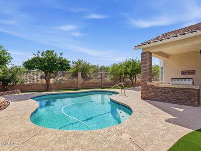 2453 W Hidden View Pl