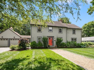 14 Mosher Dr