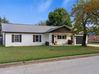 1113 W Callahan Dr