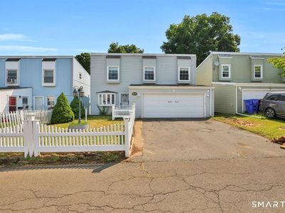63 Braeburn Lane