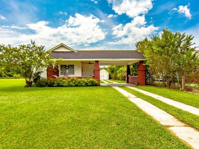 1095 Highway 304