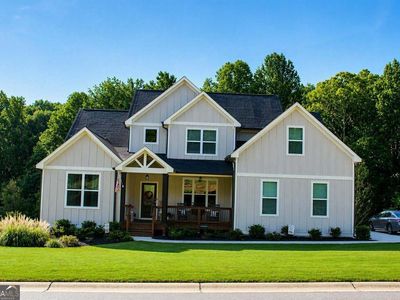 202 Old Lake Ln