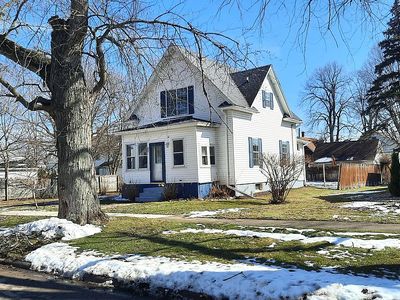 405 Niesen St