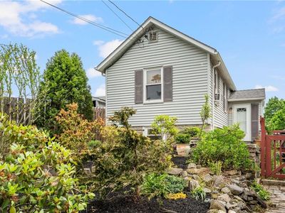 84 Ash Ave