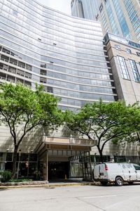110 E Delaware Pl APT 1804