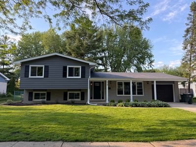 910 Fairlawn Ave