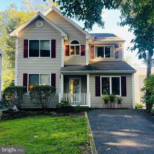 359 Valley Stream Rd N