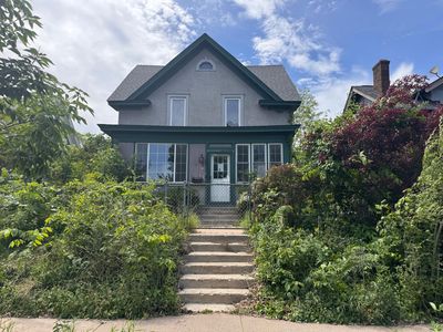 3820 Elliot Ave