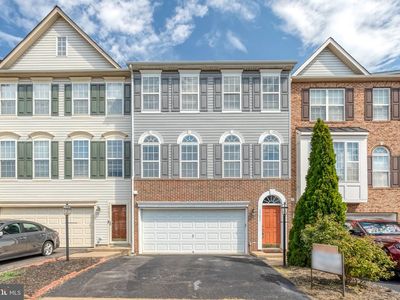 Property at 15657 William Bayliss Ct, Woodbridge, VA