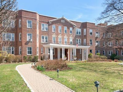 101 Old Mamaroneck Road #2C5