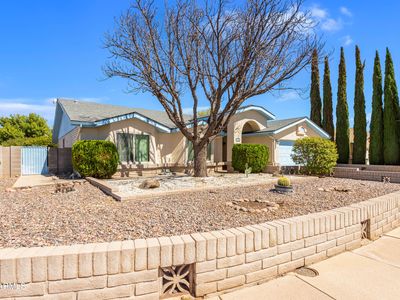 3225 THUNDERBIRD Drive