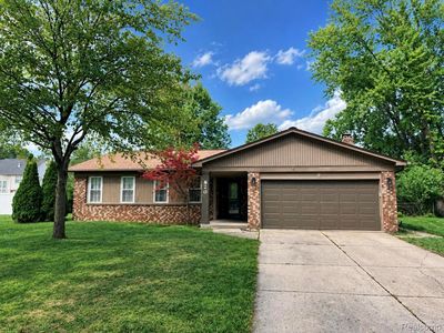 820 Huntsford Dr