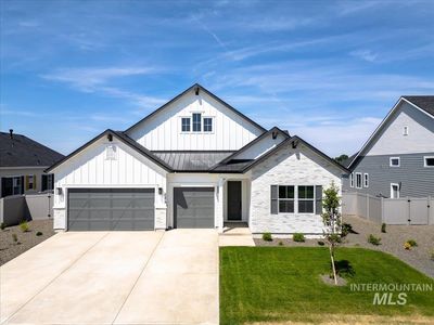 840 N Falling Water Way