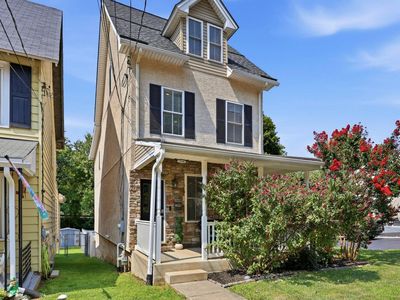 Property at 238 Moorehead Ave, Conshohocken, PA