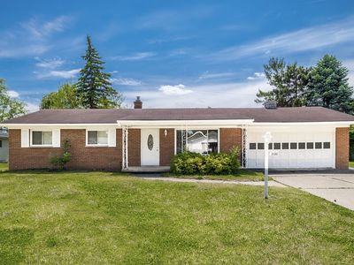 2100 Finch Dr