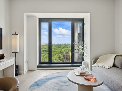 111 W 56th St #41A