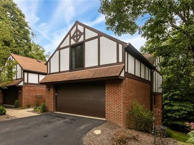 302 Rolling Hills Dr