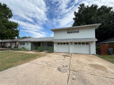 6125 NW 49th St