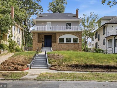 4011 Carlisle Ave