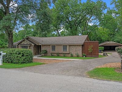 23560 Tri Lakes Rd