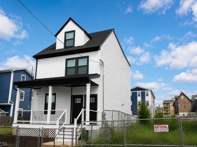 10 Bruen Ave