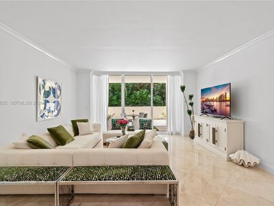 3400 SW 27th Ave APT 207