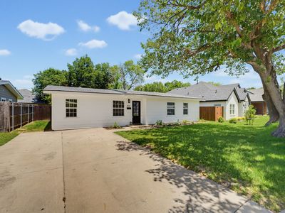 5852 Lyle St
