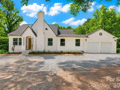 4115 N Sharon Amity Rd