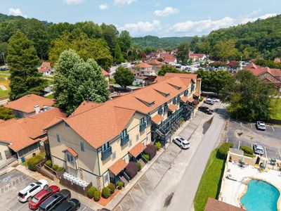 Property at 26 Midway St #101-109-202, Helen, GA