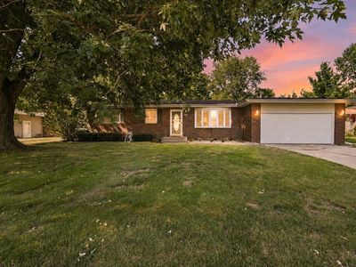 6622 Fairview Ave