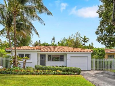 5750 SW 52nd Ter