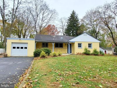 54 Cranbury Rd