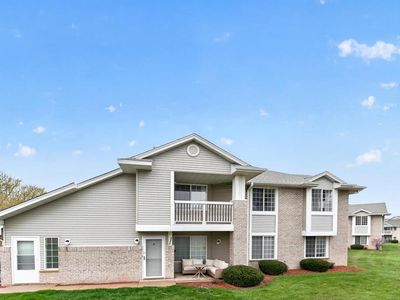 6996 South Rolling Meadows COURT