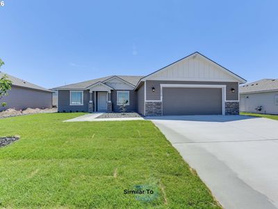 227 SW Goldfinch Ln